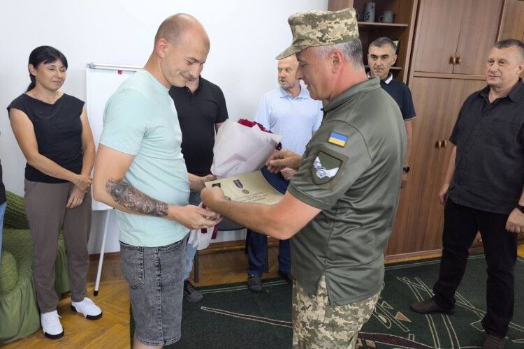 Ветеран війни з Волині отримав відзнаку Міністра оборони України