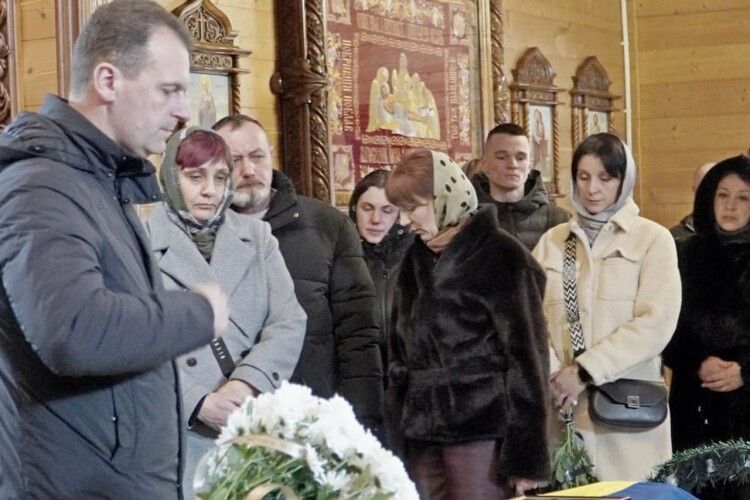 Сьогодні Волинь попрощалась із загиблим захисником Володимиром Білусяком