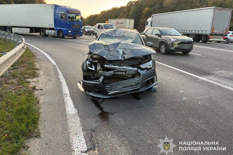 54-річного мотоцикліста з Волині госпіталізували внаслідок ДТП на Львівщині