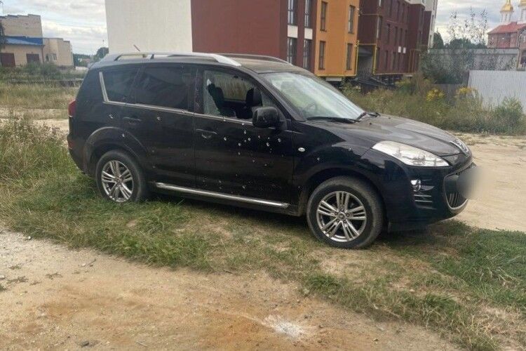 У Ковелі чоловік, який перебуває в розшуку, влаштував вибух біля багатоповерхівки
