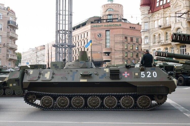 Українські військові розпочали випробування унікального комплексу управління вогнем артилерії «Оболонь-А»