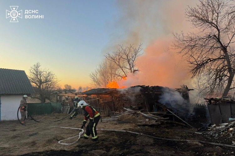 У двох селах на Волині вогнеборці ліквідували загоряння в житловому секторі
