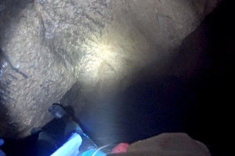 В печері у польських Татрах на глибині 500 метрів застрягли двоє спелеологів