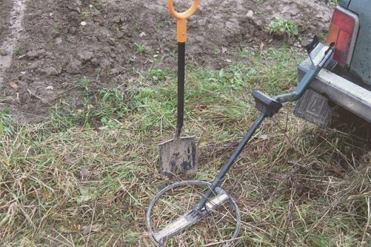 У маневицьких лісах виявили «чорних археологів»