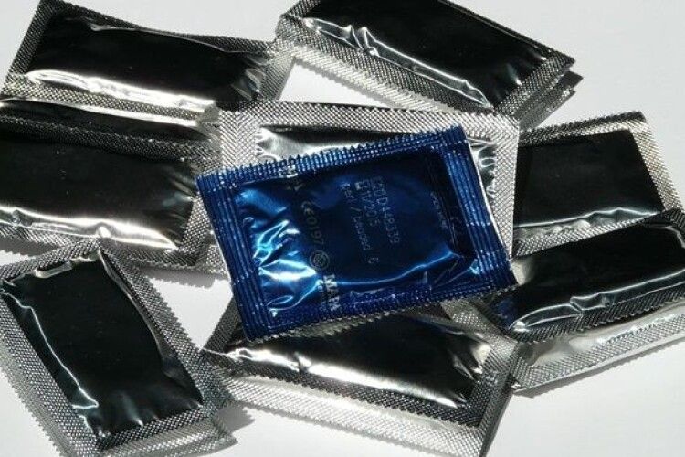 Комунальне підприємство оголосило тендер на закупівлю презервативів