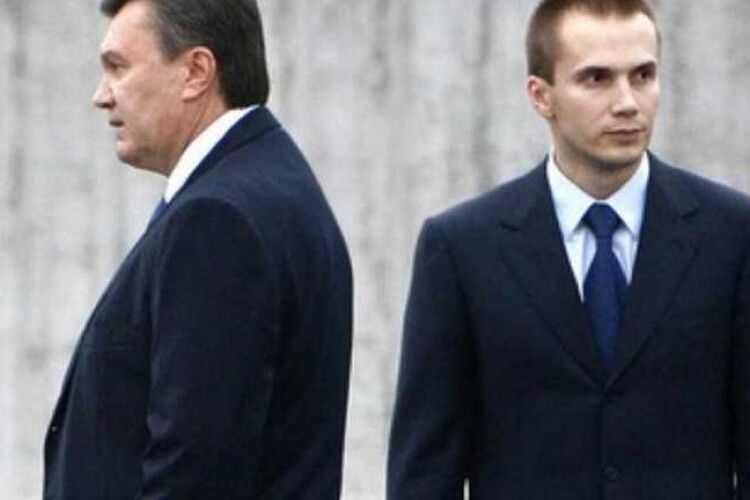 Суд заочно арештував Віктора Януковича і його сина Олександра