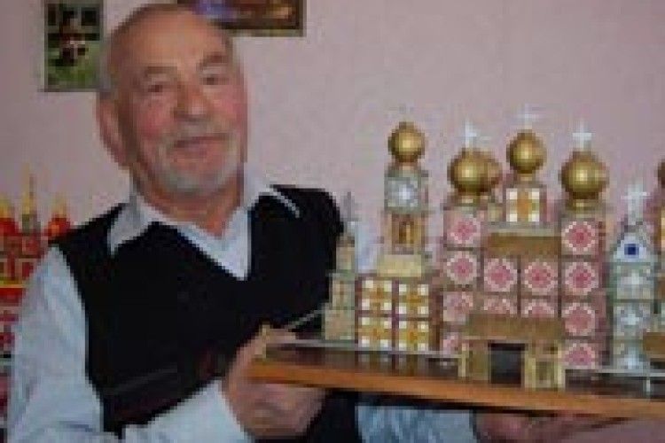 ЗАХОПЛЕННЯ: ПЕНСІОНЕР `ЗБУДУВАВ` МОНАСТИР