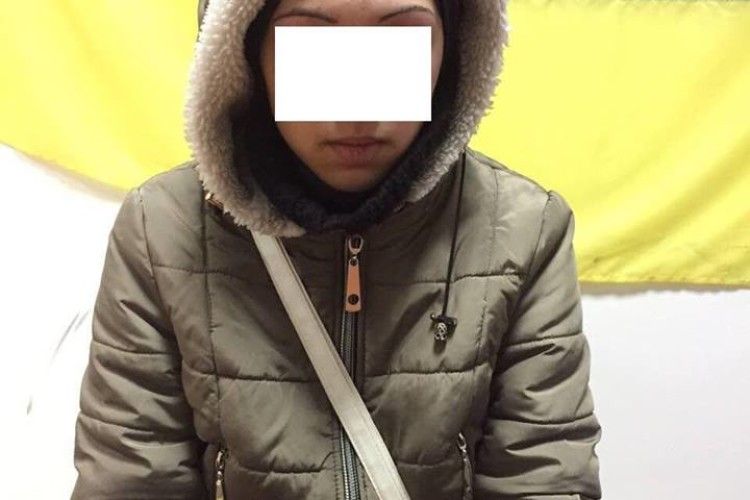 У Луцьку притягли до відповідальності двох жінок, які жебрали посеред проспекту (фото)