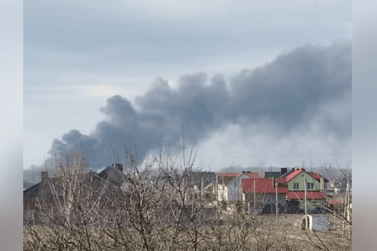 Стовп диму над цукровим заводом налякав лучан (Відео)