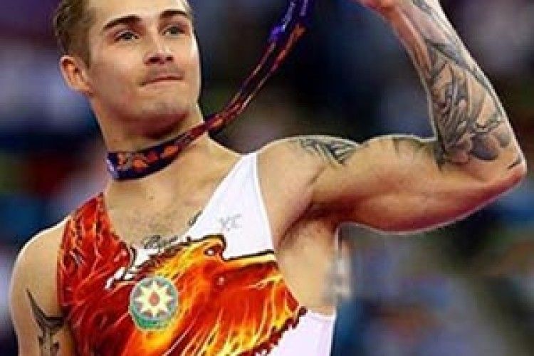 НА ЧЕСТЬ УКРАЇНЦІВ ПІДНІМАВСЯ ПРАПОР… АЗЕРБАЙДЖАНУ