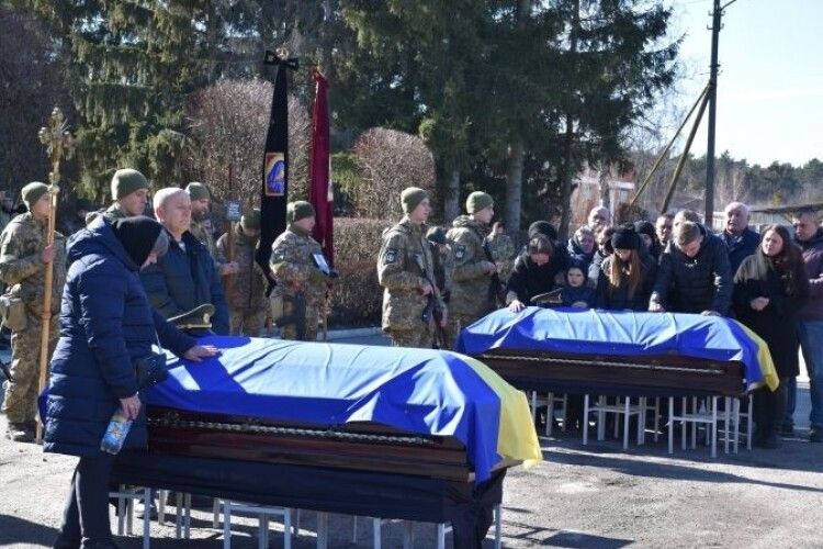 Непоправна втрата: На Львівщині попрощалися з двома захисниками неба столиці (Фото)