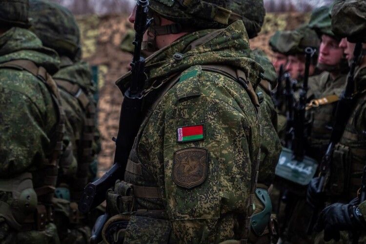 «Потрібно зосередити увагу на Волинському напрямку», – експерт заявив, що Лукашенко введе війська в Україну, якщо путіну вдасться залякати його