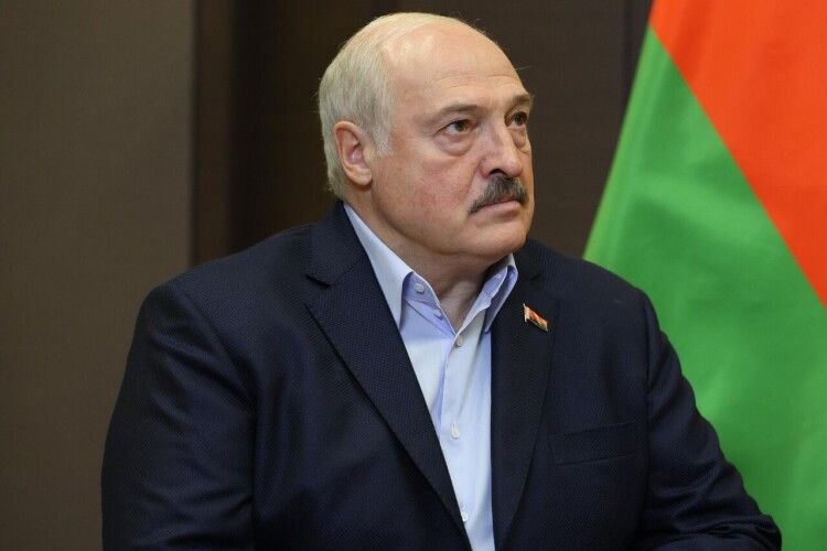 «Путін не планує ядерний удар по Україні, бо має найсучаснішу звичайну зброю», – Лукашенко