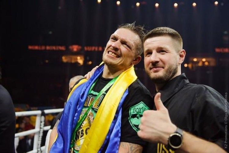 Оце так номер: Усик звільнив свого тренера за кілька днів до поєдинку з Гассієвим