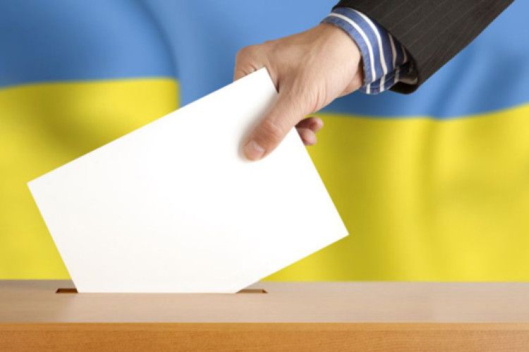 Якби завтра вибори – до парламенту потрапило б 7 партій