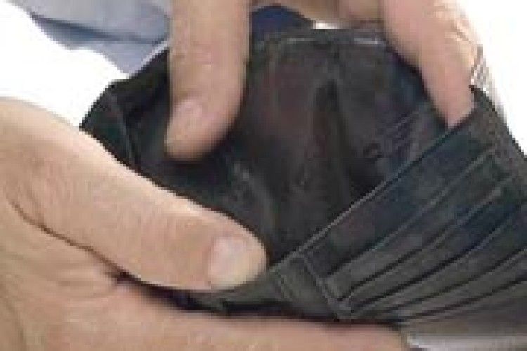 БОРГИ ІЗ ЗАРПЛАТИ: ХТО НАСТУПНИЙ У ЧЕРЗІ НА СТРАЙК?