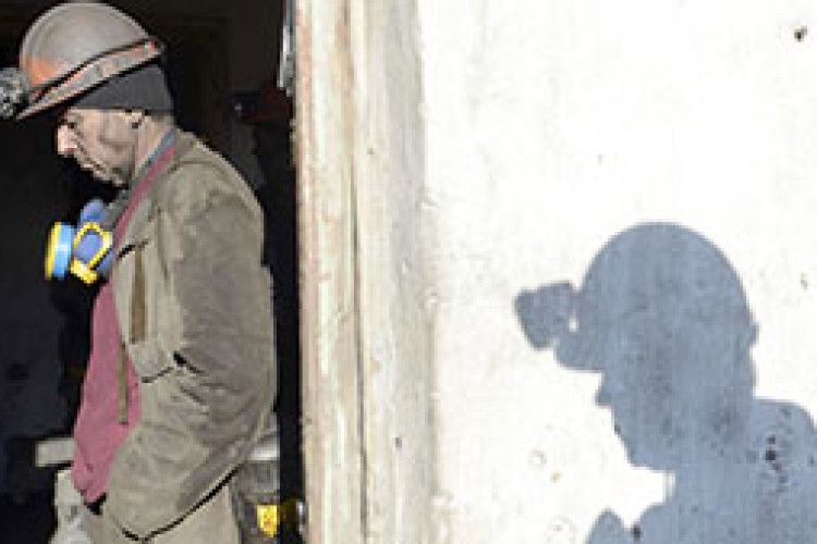 КОМУ ВИГІДНІ КАДРОВІ ЧИСТКИ НА ШАХТАХ?