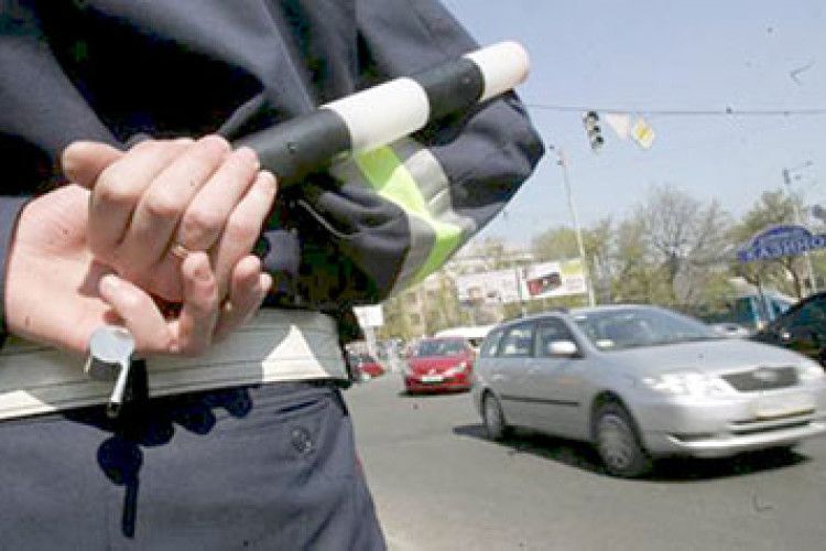 ВОЛИНСЬКІ МІЛІЦІОНЕРИ ПОЗБУЛИСЯ ПОГОНІВ