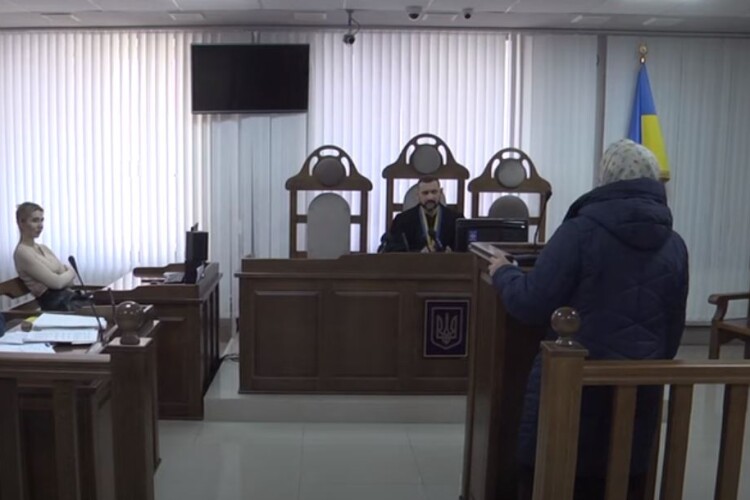 У Луцьку судять пенсіонера, який поширював антиукраїнські пости у соцмережах (Відео)