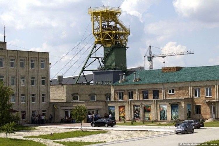 Волинські шахтарі влаштували підземний страйк