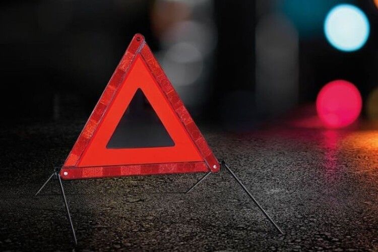 У Луцькому районі автомобіль насмерть збив 17-річного хлопця