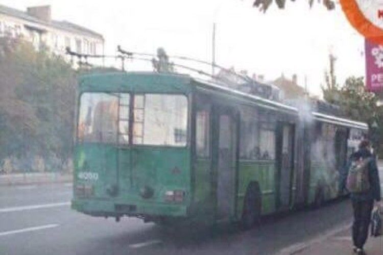 Під час руху загорівся... тролейбус