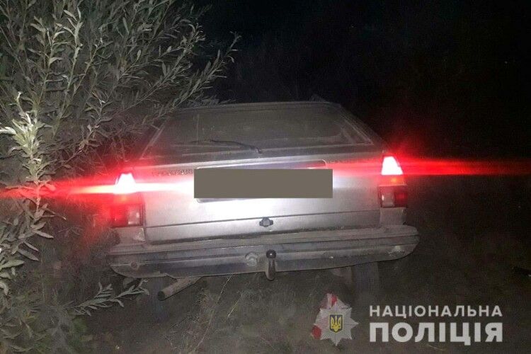На Рівненщині п'яний водій легковика таранив авто патрульних, які затримали іншого нетверезого шофера