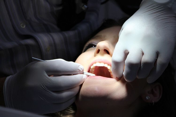 Rzeczpospolita: Україна стала країною стоматології для поляків  