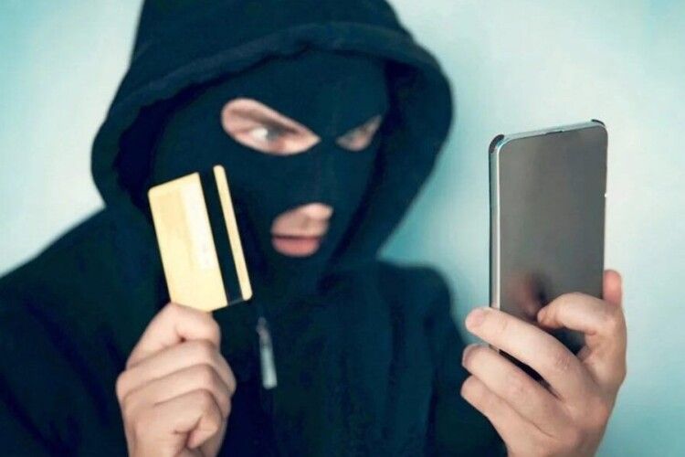 На Волині псевдобанкір виманив у жінки величезну суму грошей