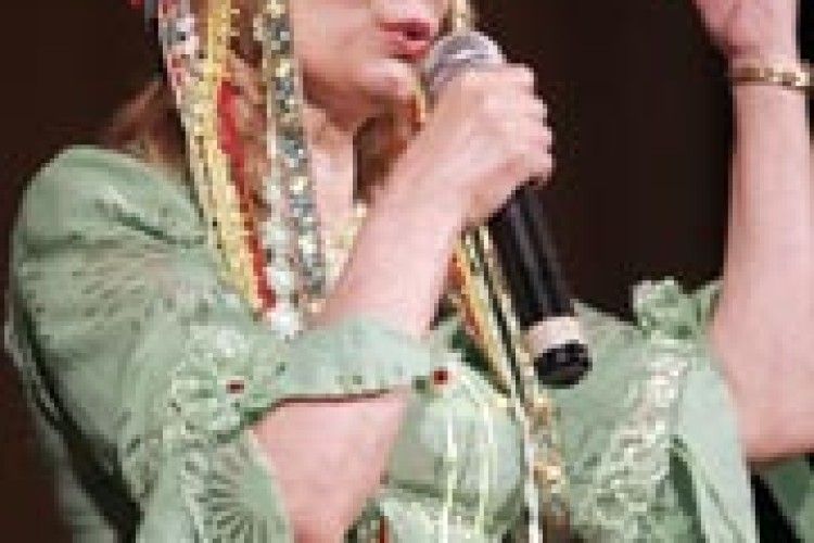 ХВИЛЮЮЧЕ СЛОВО ПОЕТЕСИ