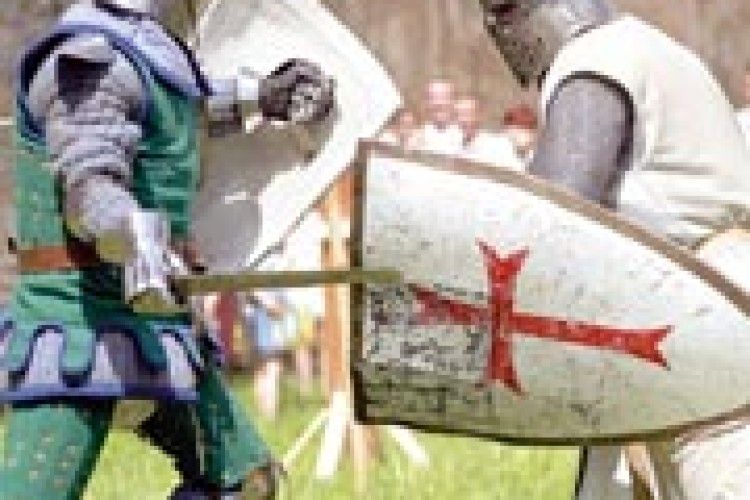 МЕЧ ЗАМКУ ЛЮБАРТА ПОВIЗ ДОДОМУ ПОЛЯК