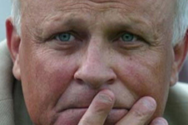 КВАРЦЯНИЙ, ТРИМАЙСЯ!