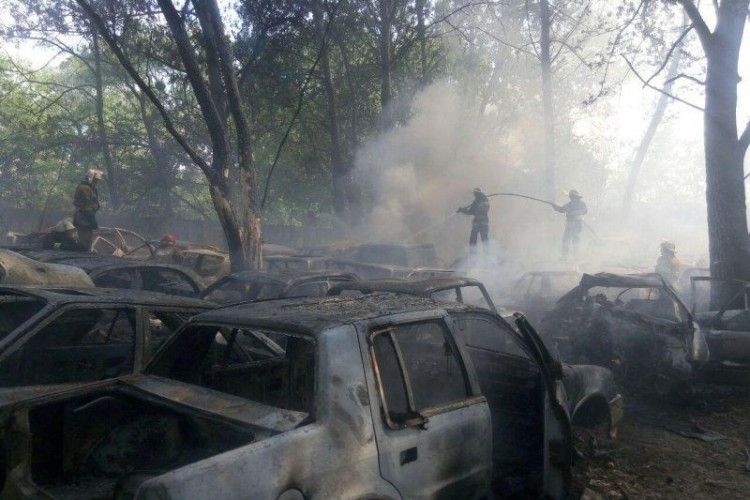 У Києві на штрафмайданчику згоріли 54 автівки