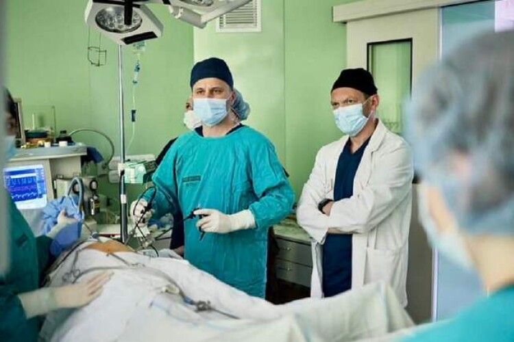 Хірурги львівського «Охматдиту» врятували 12-річну дівчинку