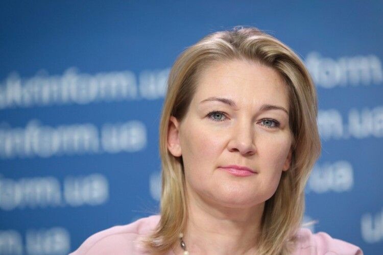 Марія Іонова: «Тепер зрозуміло, що було обіцяно Путіну на Нормандській зустрічі»