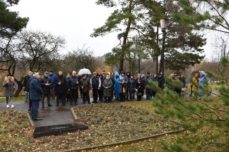У Рівному вшанували пам’ять євреїв, страчених нацистами в урочищі Сосонки (Фото)