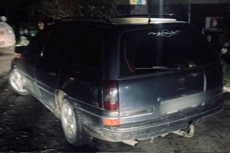 На Рівненщині водій «під кайфом» влаштував втечу від патрульних