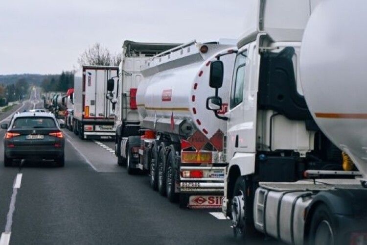 На «Ягодині» повністю заблокований рух вантажівок у бік Польщі