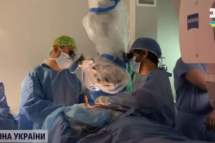 До України приїхали нейрохірурги із США задля надскладних операцій