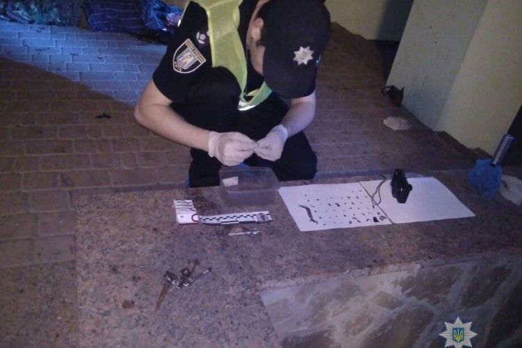 На місці вибуху гранати у Києві знайшли посвідчення учасника бойових дій 