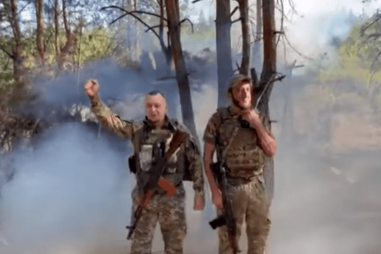 «По скупченню противника - вогонь!»: бійці 100-ї бригади з Волині ефектно привітали з 1 вересня (Відео)