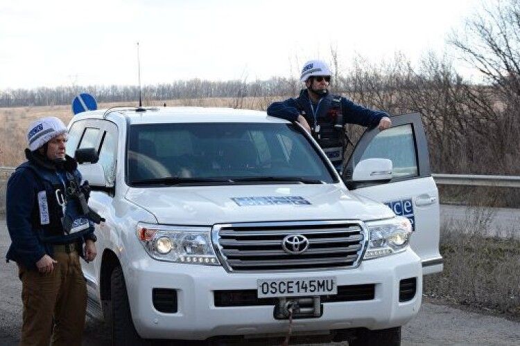 Один сепаратист не пропустив цілий патруль