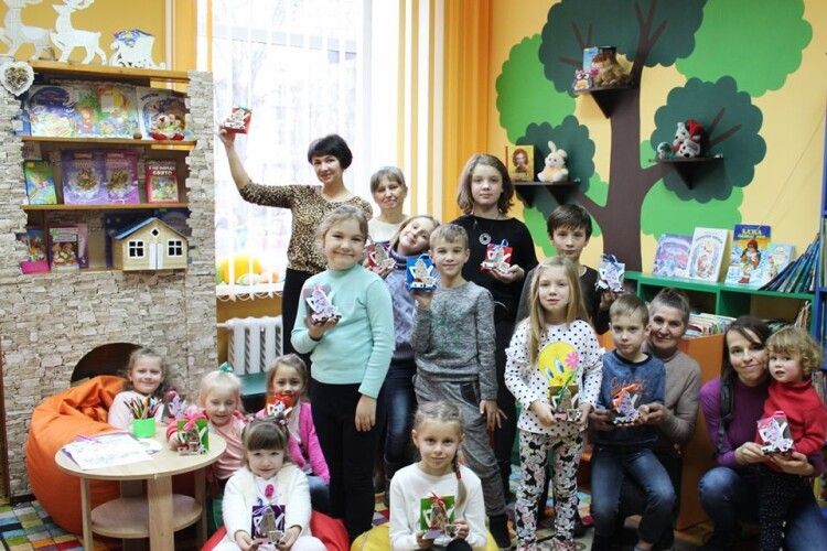 У Луцьку сьогодні вчилися робити смачні запрошення на каву (фото)