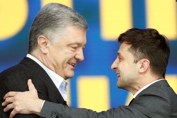 Порошенко випередив Тимошенко, Вакарчука і Разумкова