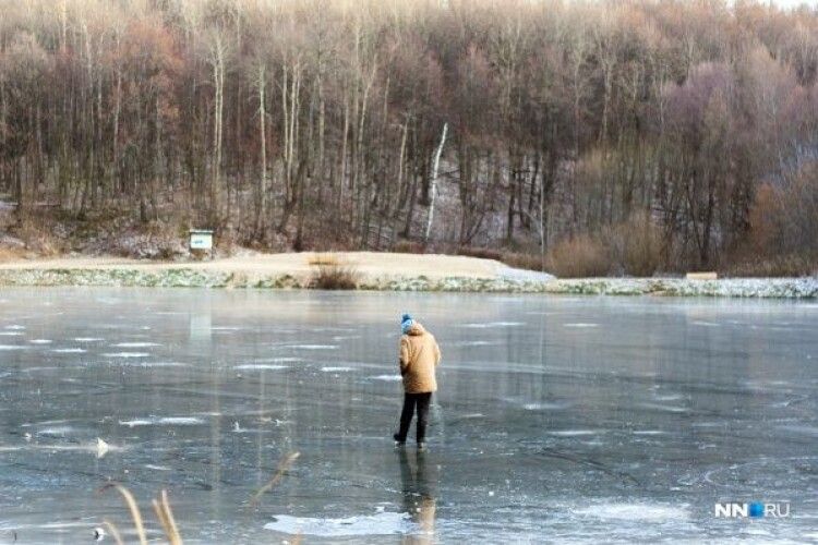 Ледь не замерз: на Волині з водойми врятували чоловіка, постраждалий – у реанімації