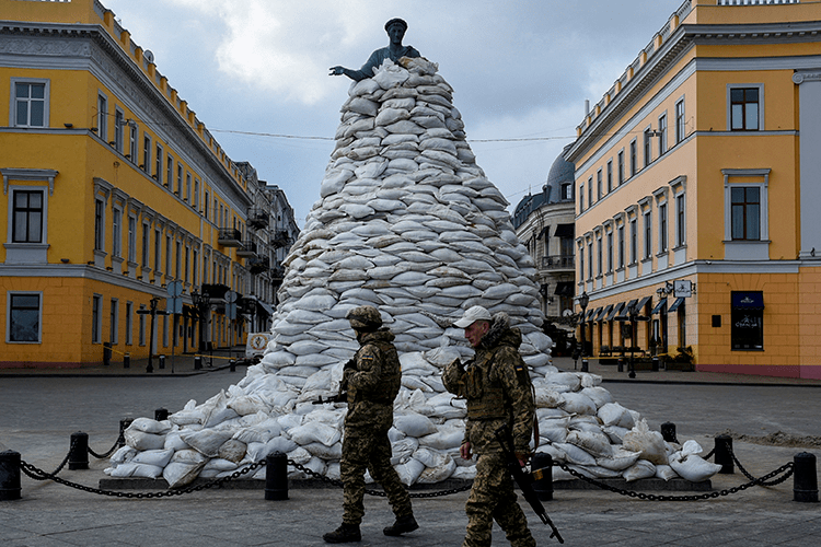 Внаслідок нічної атаки є прильоти в Одесі