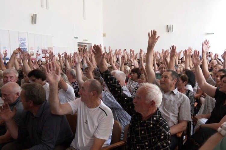 Мешканці села на Волині проти будівництва нової свиноферми