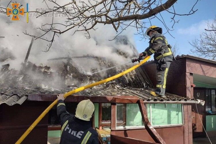 Біля Луцька рятувальники загасили пожежу (Фото)