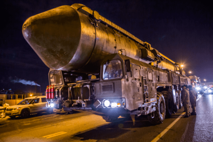 росія може завдати ядерного удару по Україні, якщо провалиться на Донбасі, – CNBC