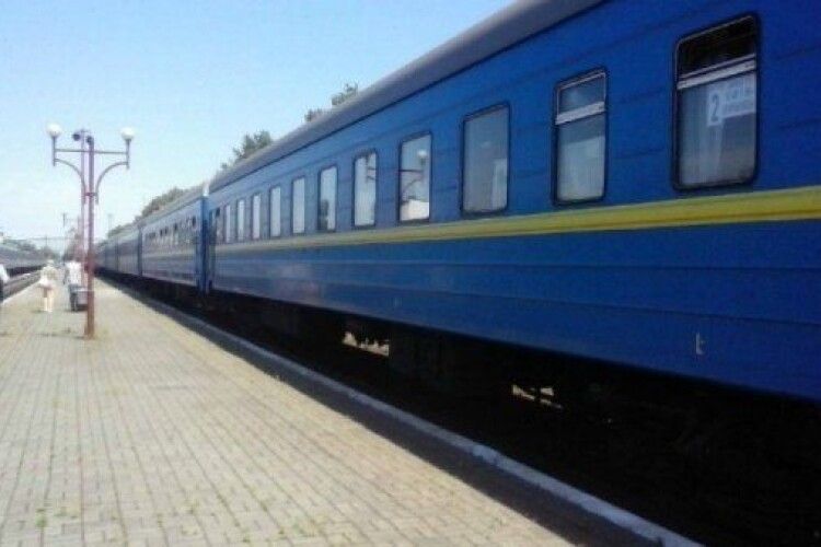 Під час руху загорівся потяг «Одеса-Ковель» (Відео) 